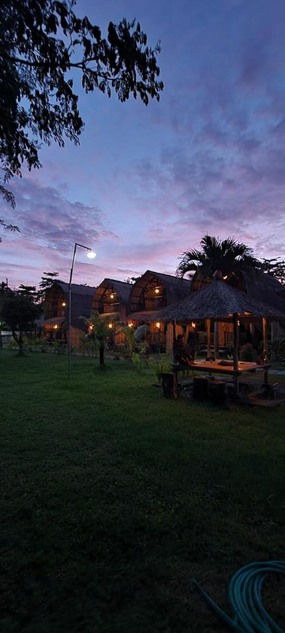 פראיה Mahkota Atia Bungallow מראה חיצוני תמונה